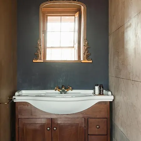 Saray Monumental Luxury Medieval Town, Rhodes Bed & Breakfast