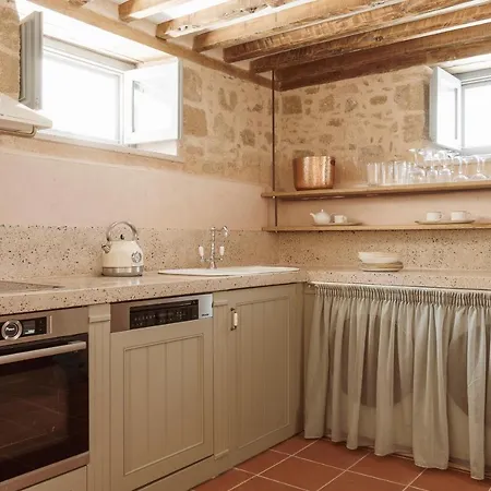 Saray Monumental Luxury Medieval Town, Rhodes B&B *